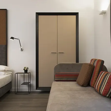 招待所 埃维莉娜旅馆 4*